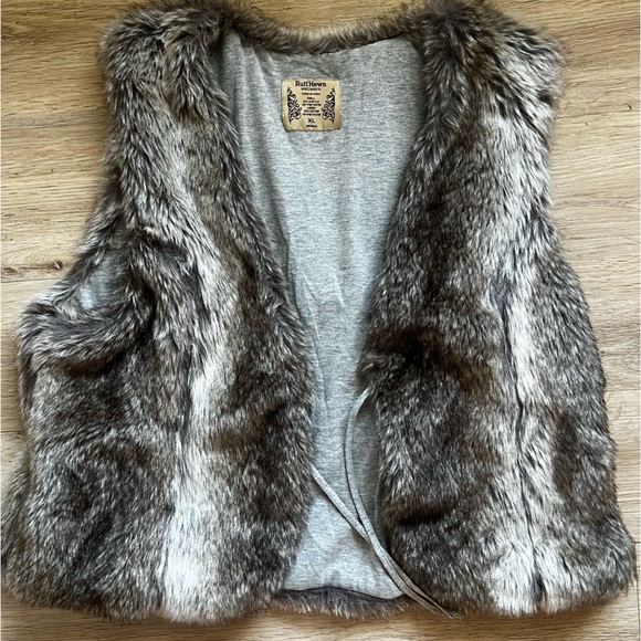 Vintage Y2K Ruff Hewn Faux Fur Tie Front Vest - Picture 3 of 6